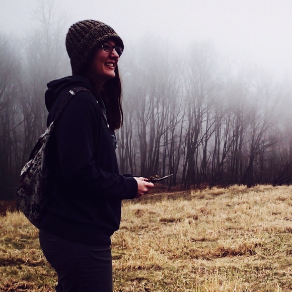 Meet your Posher, Kara - Picture 1 of 1